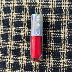 Clinique Pop Plush Creamy Lip Gloss in Juicy Apple